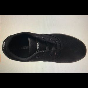 Heelys Youth Sneaker size 4 New in Box